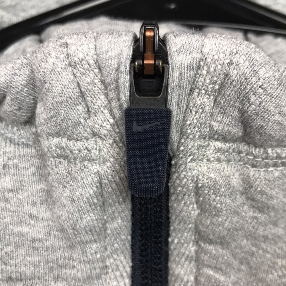 ❌SOLD❌ Nike Golf Men’s Stripes Number Seven 7 Graphic Gray Blue Zip-Up Hoodie - Picture 5 of 9